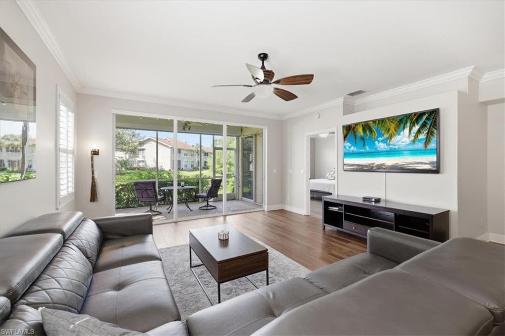 9361 Alamander CT 401-11