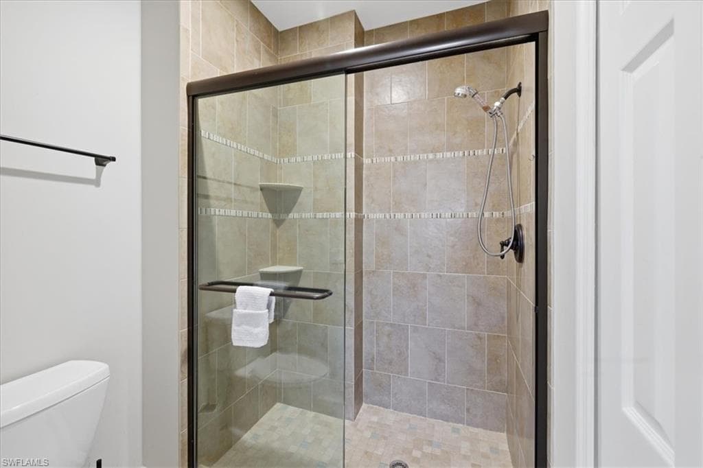 9361 Alamander CT 401-19