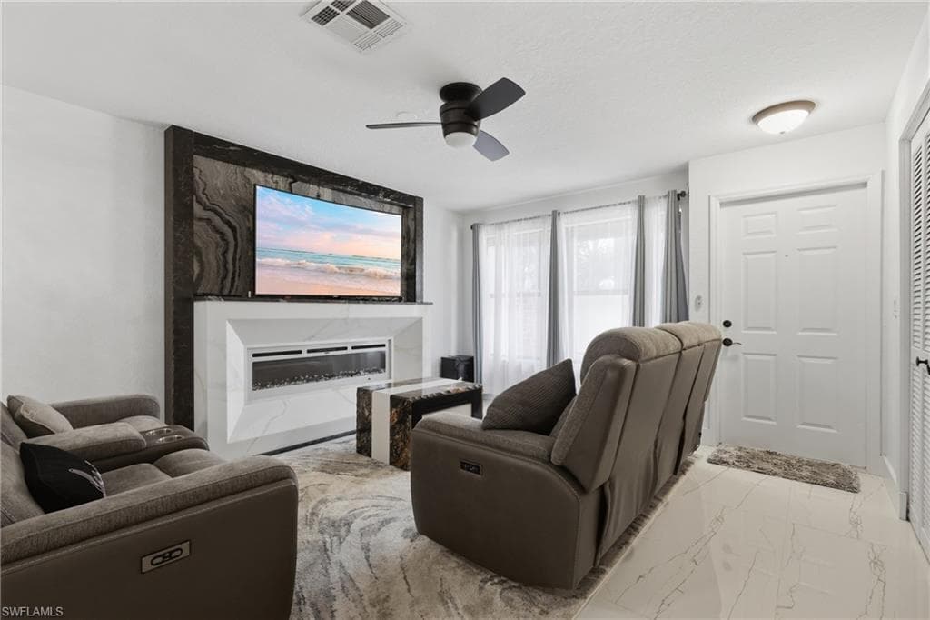 81 Emerald Woods DR M3-6