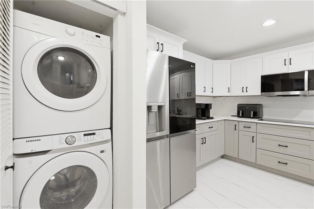 81 Emerald Woods DR M3-26