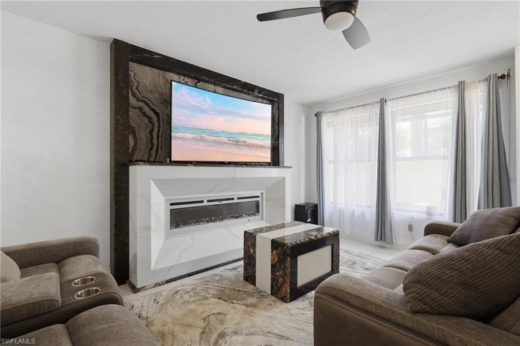 81 Emerald Woods DR M3-7