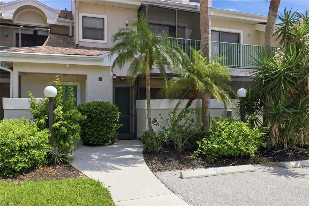 81 Emerald Woods DR M3-3