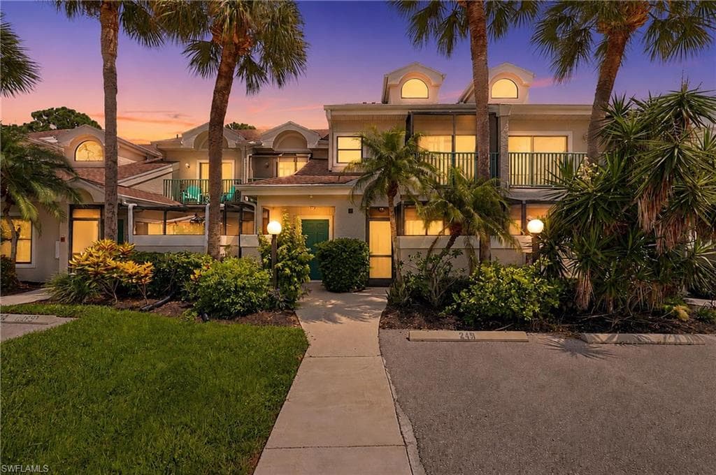 81 Emerald Woods DR M3-1