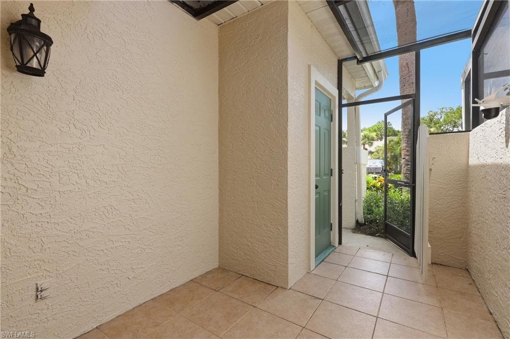 81 Emerald Woods DR M3-28
