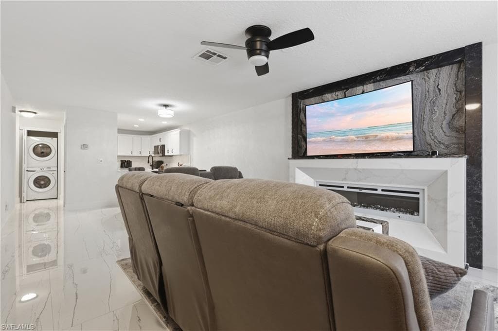 81 Emerald Woods DR M3-11