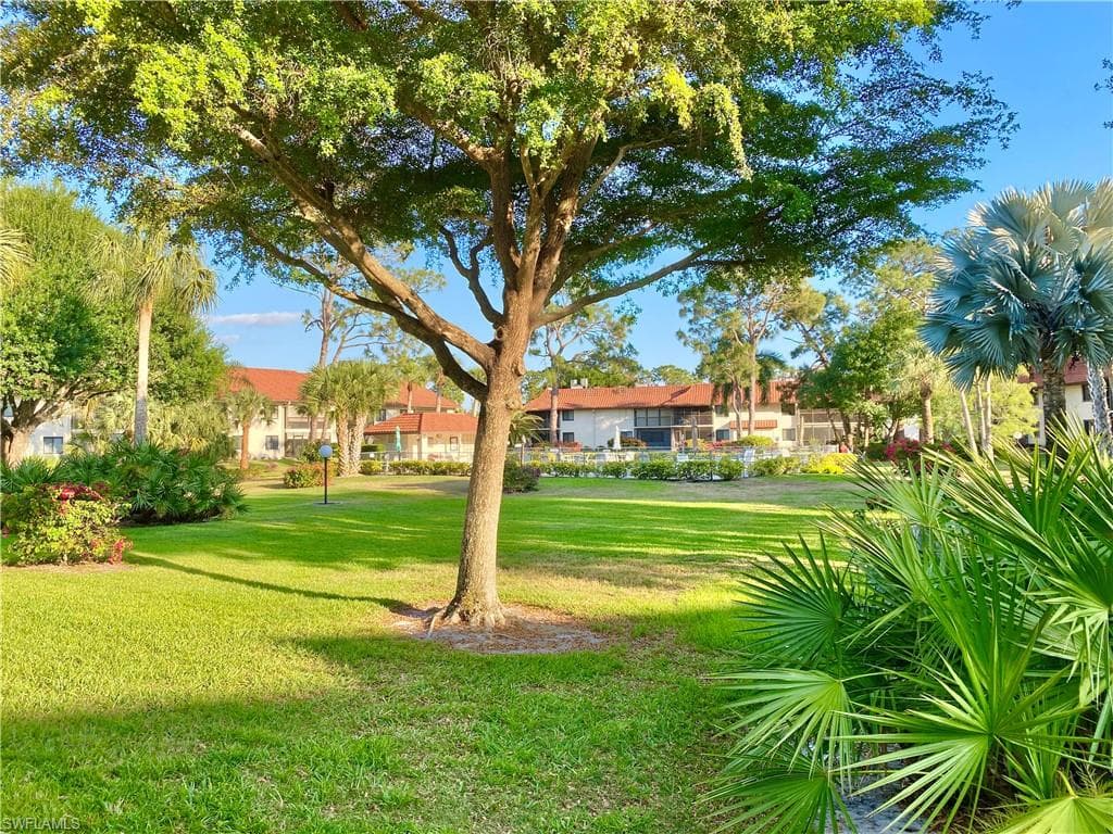4955 Pepper CIR B-204-6