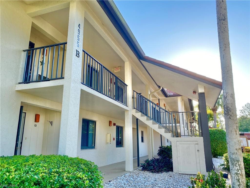 4955 Pepper CIR B-204-25