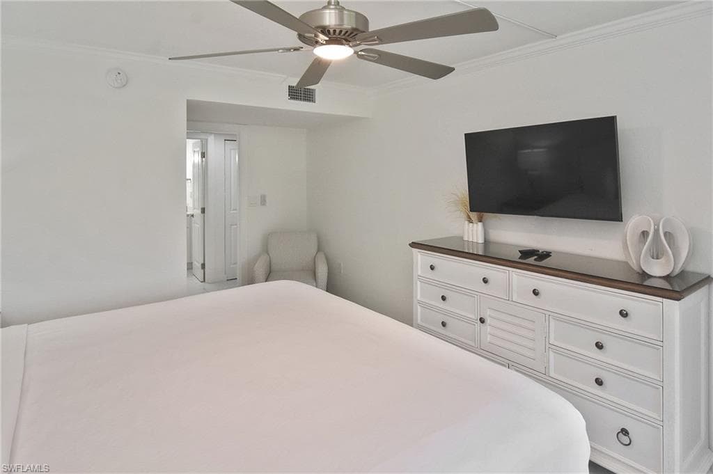 1501 Middle Gulf DR 105F-15