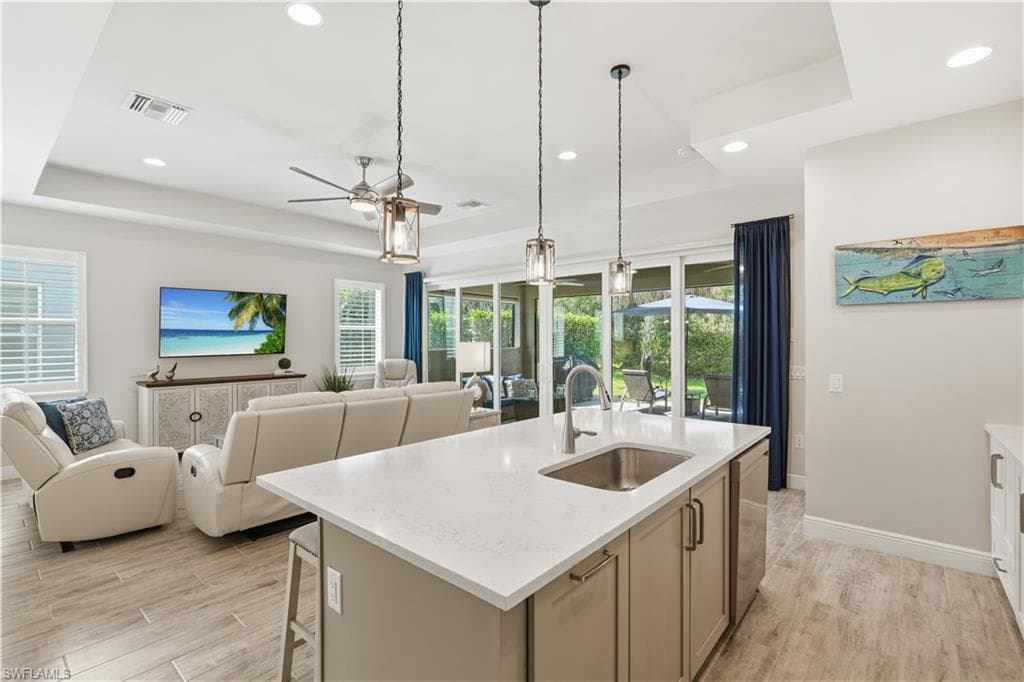 14796 Windward LN-10