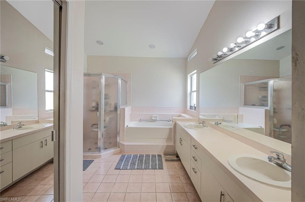 6630 Middlesex PL-12