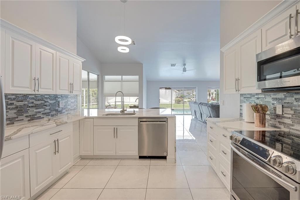 6630 Middlesex PL-9