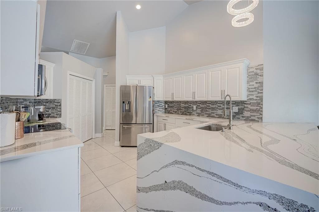 6630 Middlesex PL-8