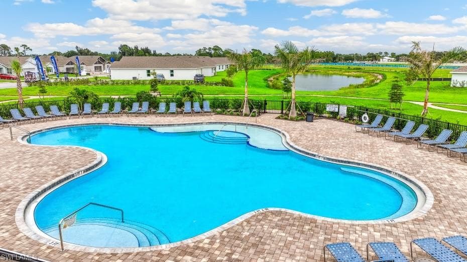 1258 BROOKLANDS DR-24