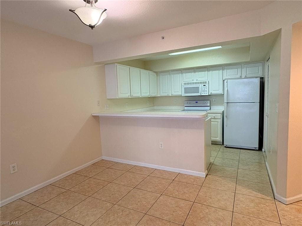 4121 Residence DR 305-2