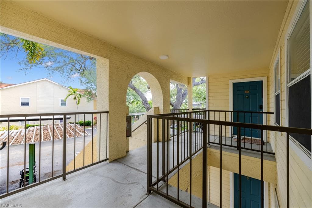 12561 Equestrian CIR 802-29
