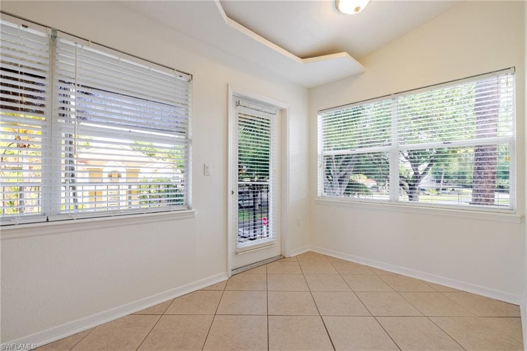 12561 Equestrian CIR 802-25