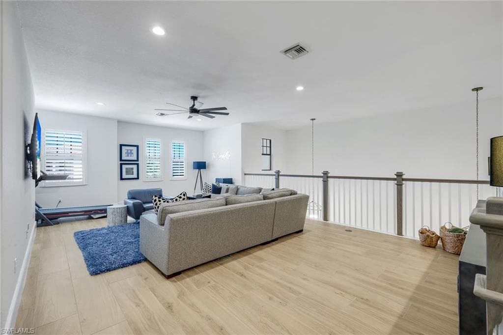 9458 Greenleigh CT-20