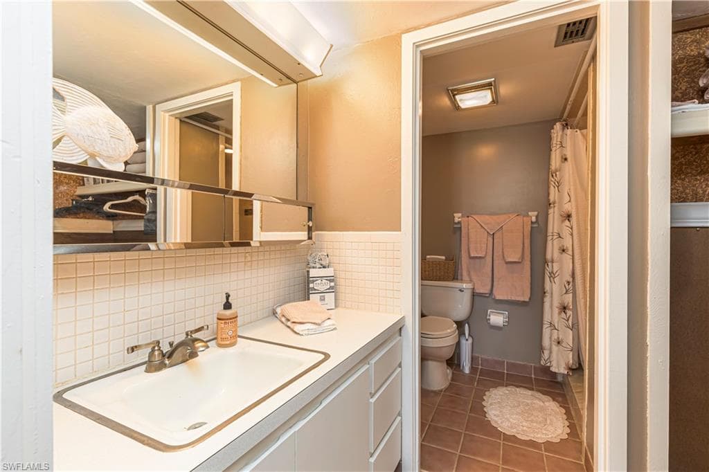 2244 Winkler AVE 108-13