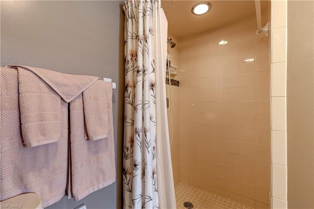 2244 Winkler AVE 108-15