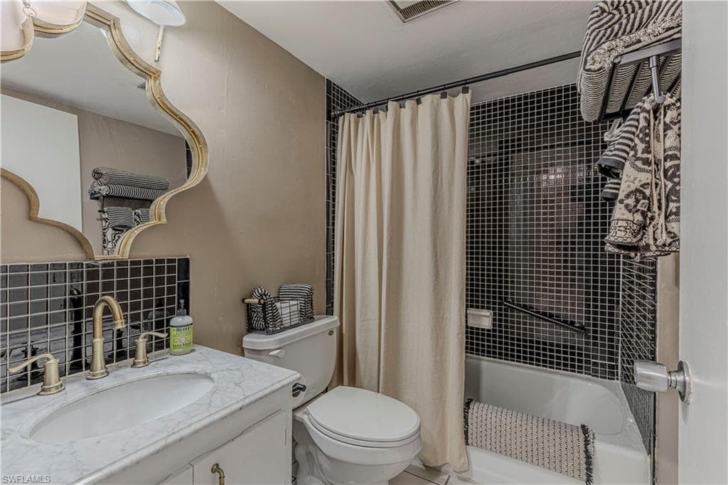 2244 Winkler AVE 108-21
