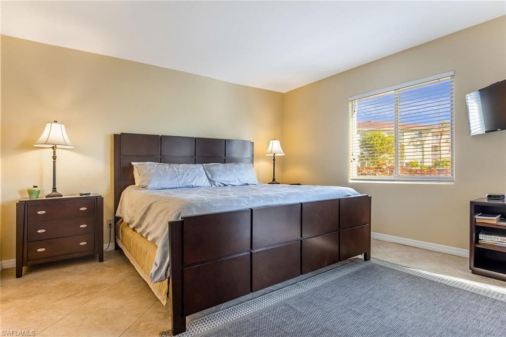 1075 Foxfire LN 103-10
