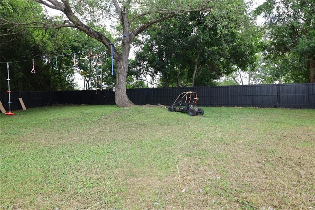 480 Valley DR-13