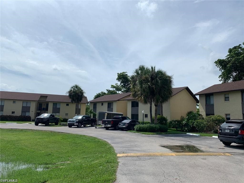 1420 Green Valley CIR 802-18