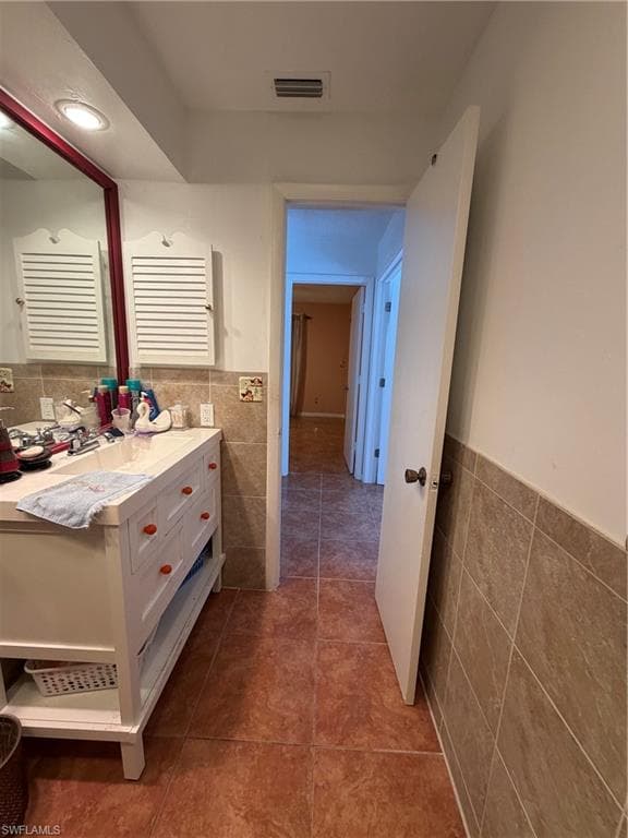 126 Oakside ST-18