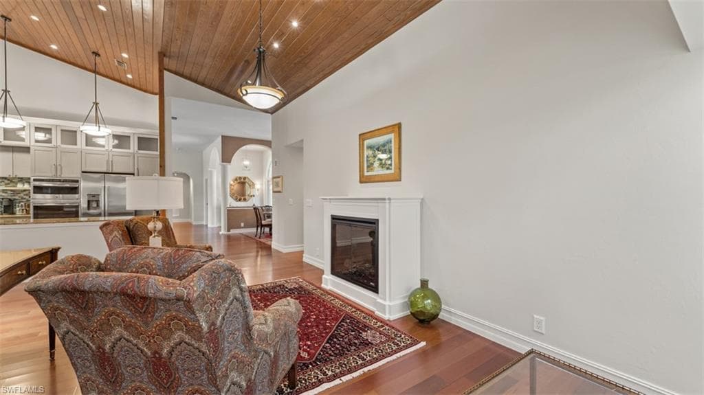 16918 Timberlakes DR-26