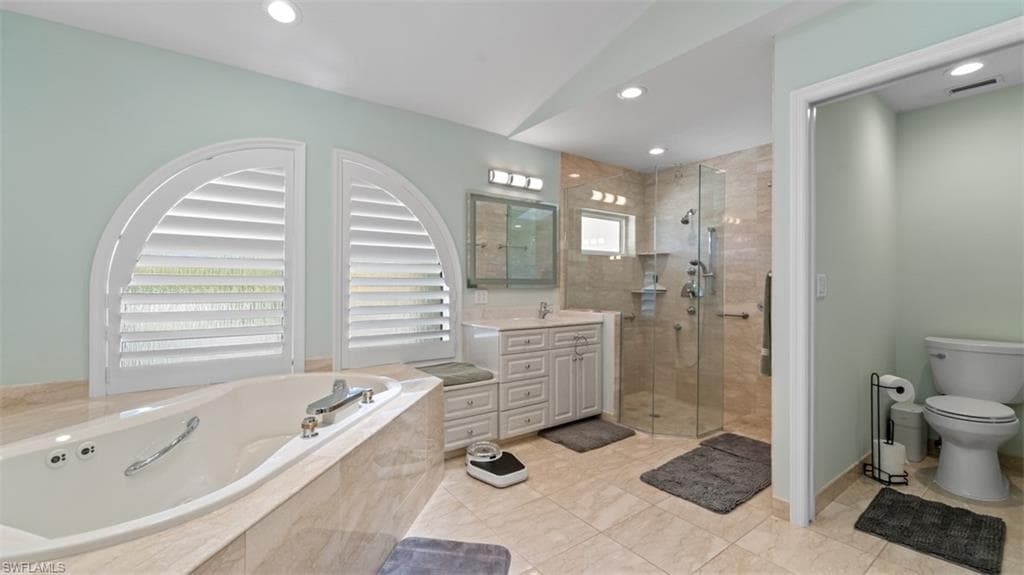 16918 Timberlakes DR-35