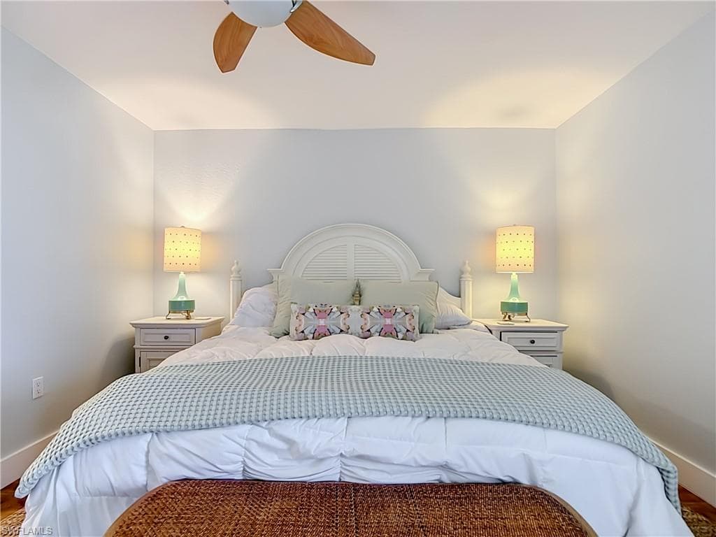 979 E Gulf DR D433-27