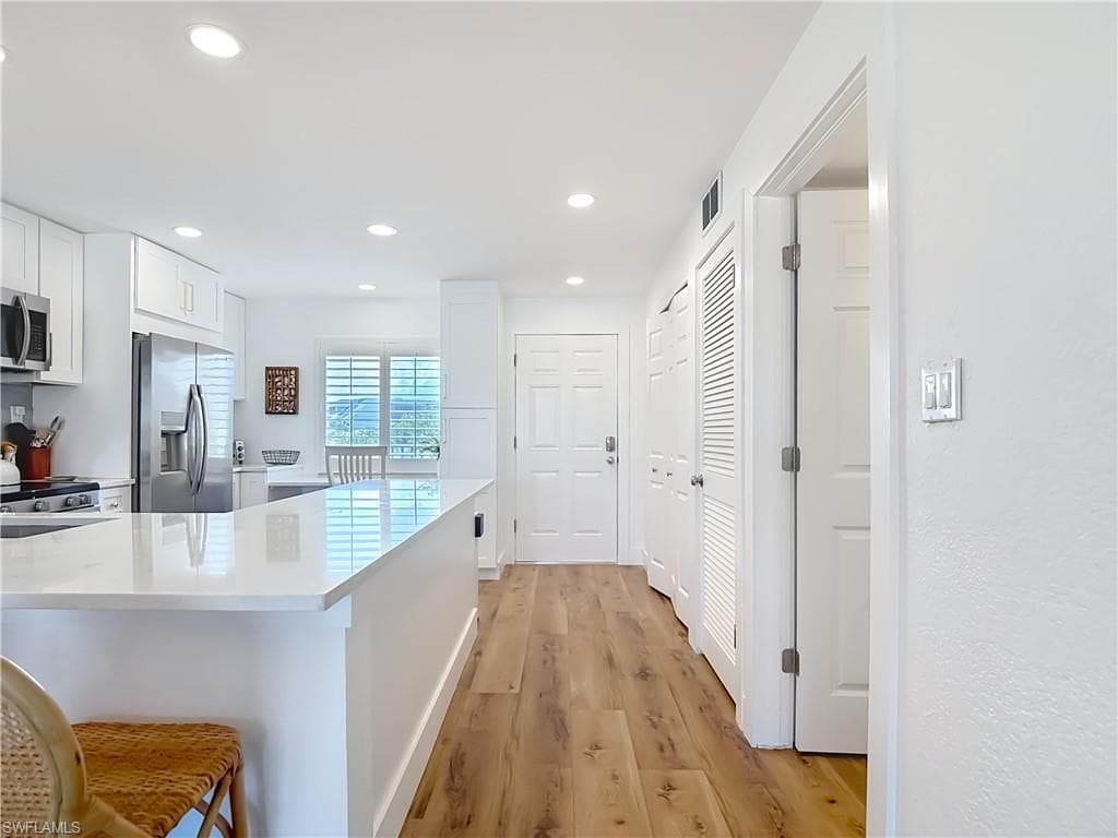 979 E Gulf DR D433-12