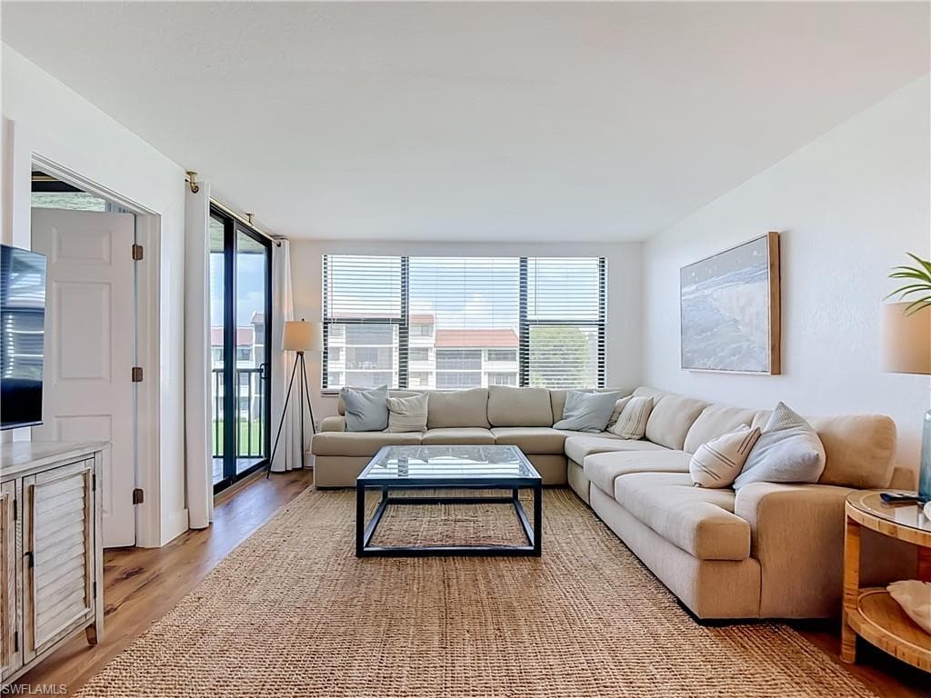 979 E Gulf DR D433-15