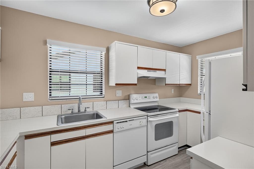 5365 Treetops DR S206-7