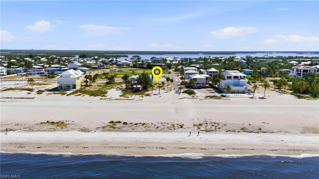 5698 Estero BLVD-17