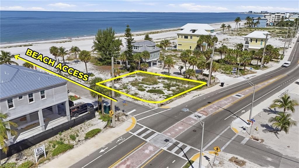 5698 Estero BLVD-12