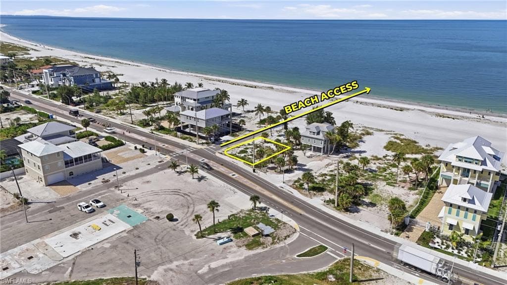 5698 Estero BLVD-14