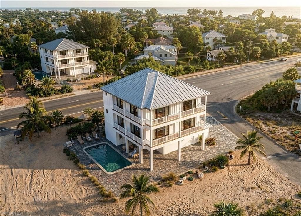 5698 Estero BLVD-4
