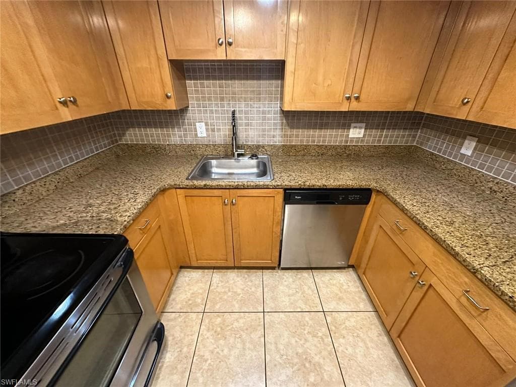 1830 Maravilla AVE 413-8