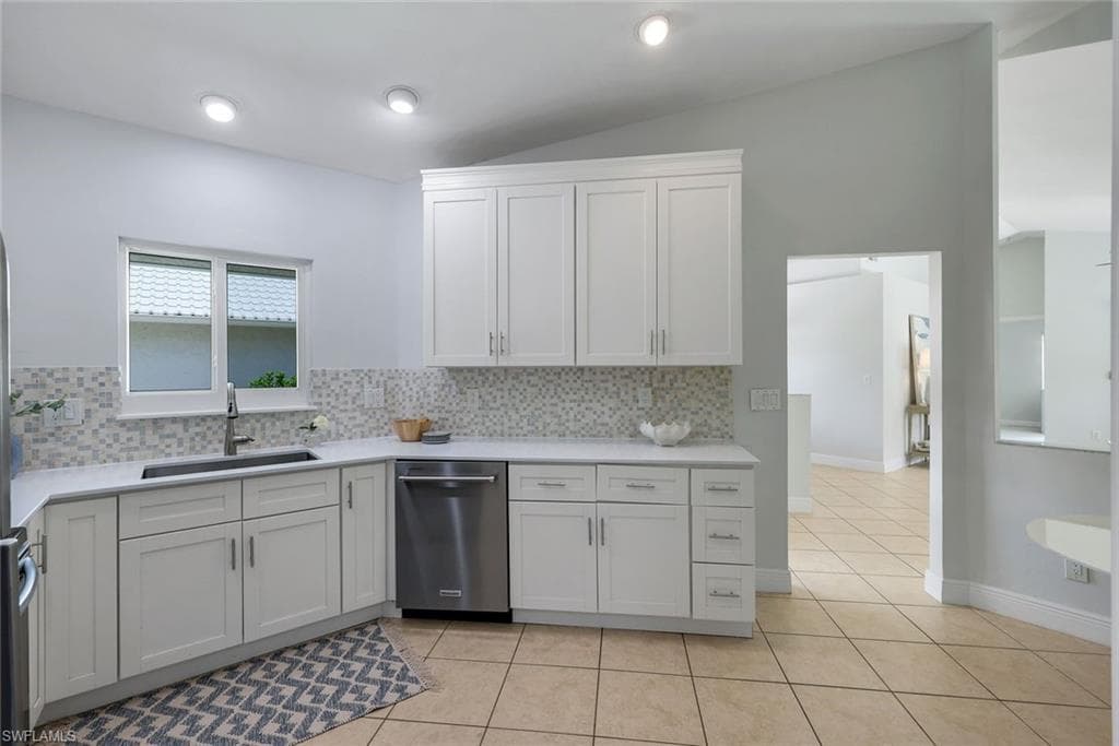 11054 Linnet LN-13