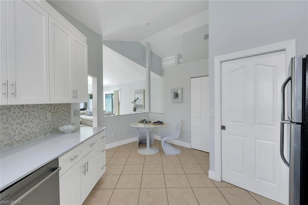 11054 Linnet LN-14