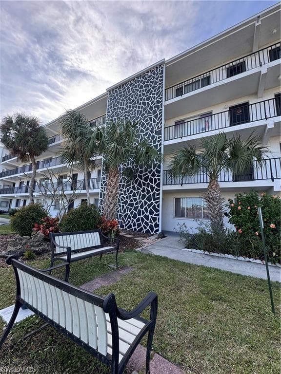 4906 Victoria DR 108-1