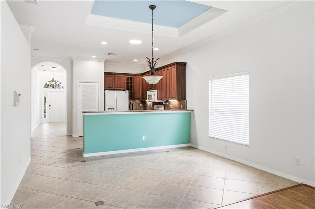 2493 Keystone Lake DR-11