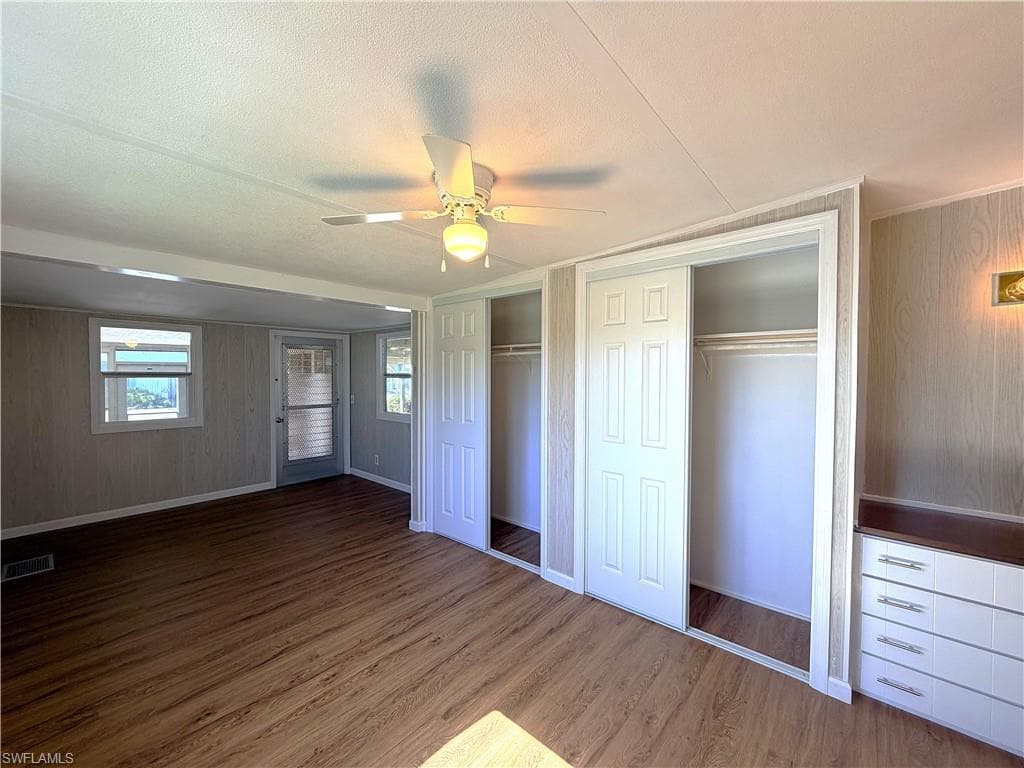 139 Gaslight AVE-14
