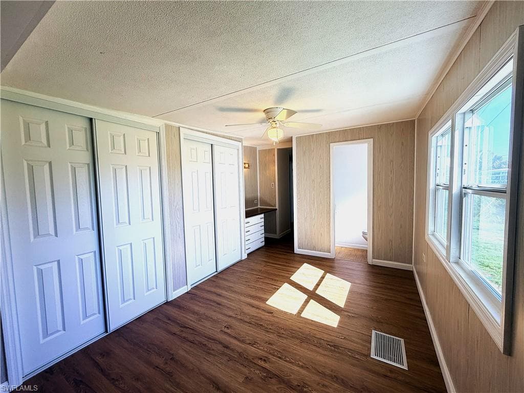 139 Gaslight AVE-15