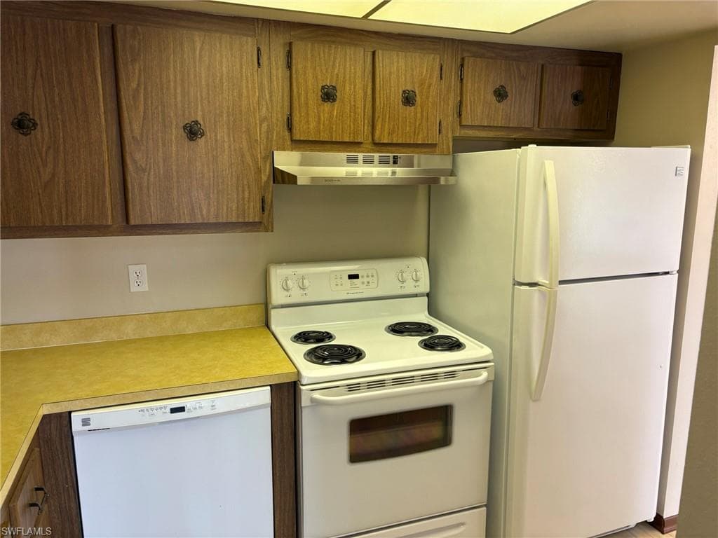 3704 Broadway 214-11