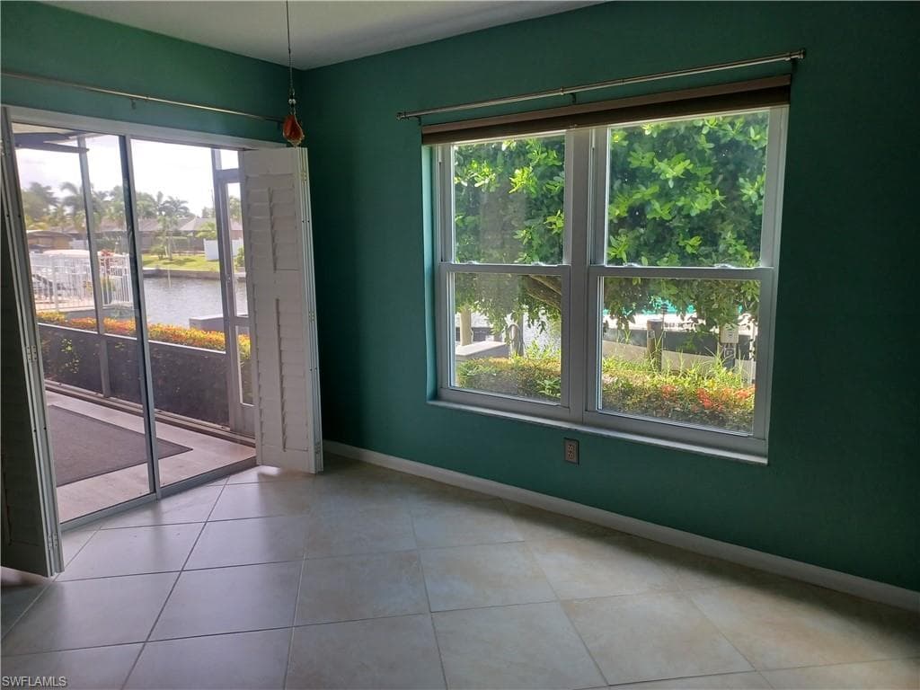 208 Cape Coral PKWY E 107-17