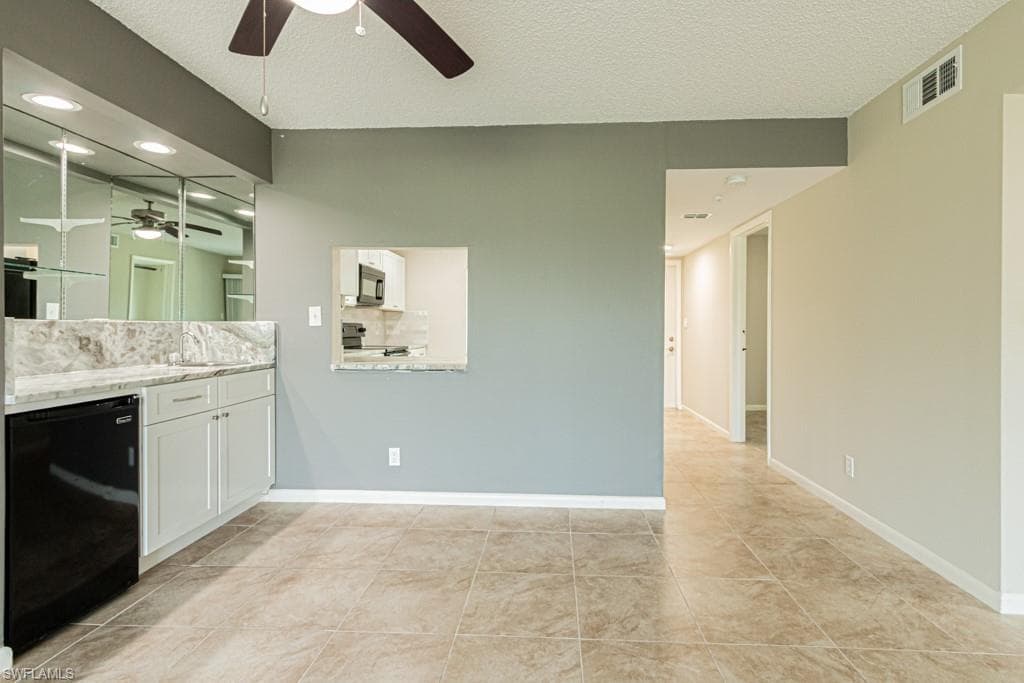 149 Palm DR 17-36