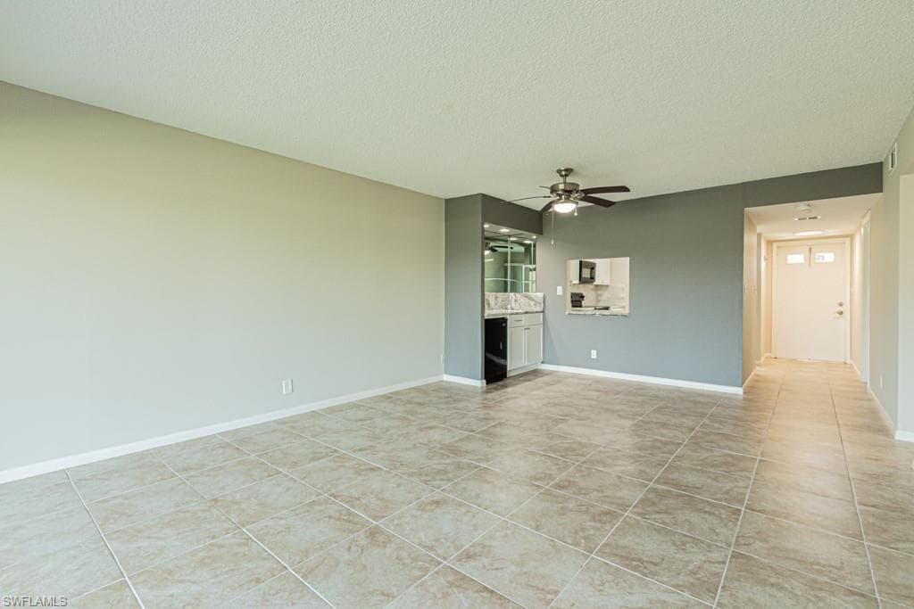 149 Palm DR 17-40