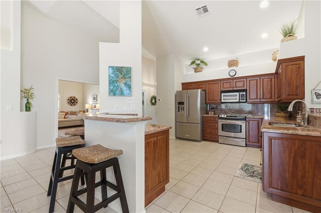 12846 Dresden CT-15